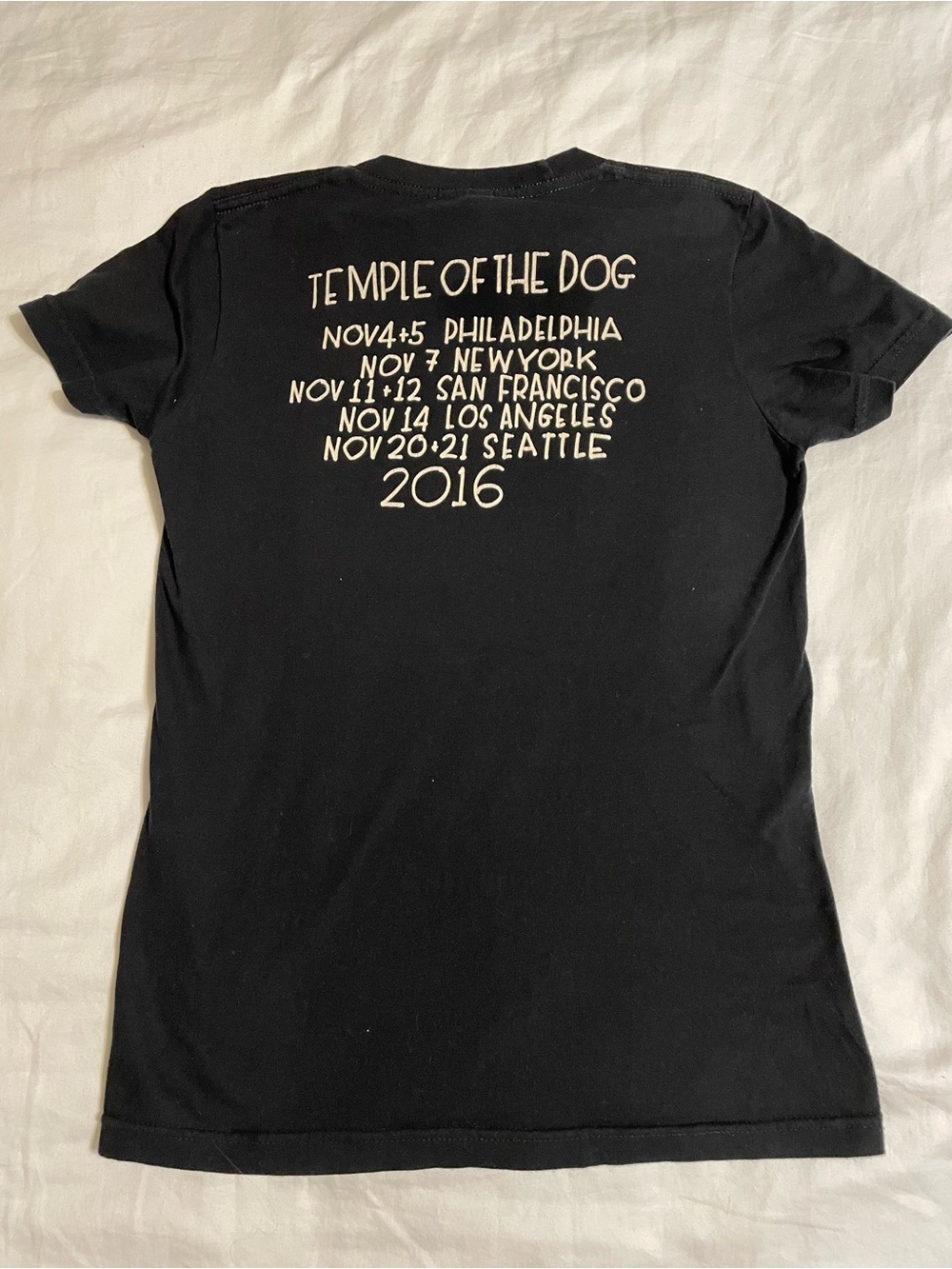 Official “Temple of the Dog” Black Concert Tee from the 2016 LA tour- Size S - Picture 4 of 4